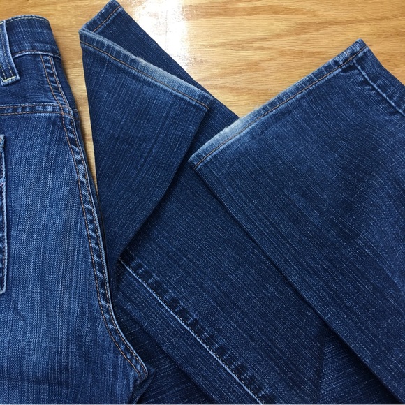 Lucky Brand Dark Wash Straight Leg Jean. Sz 8/29 - Picture 9 of 9